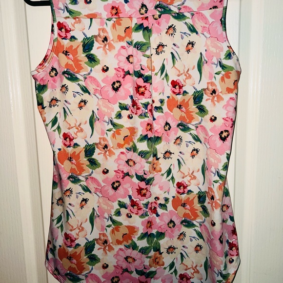 Used Floral PerSeption Concept Sleeveless Blouse. - Picture 4 of 4